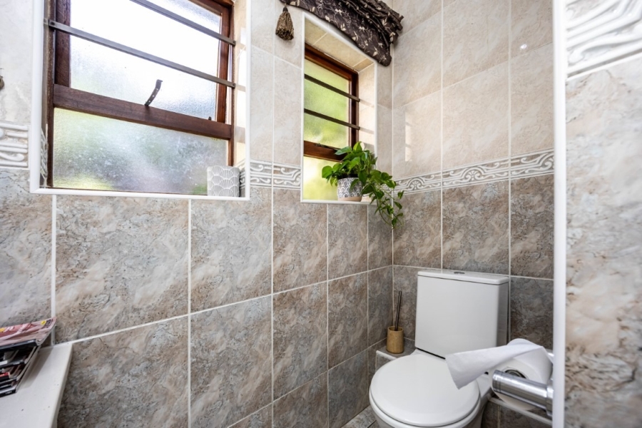 4 Bedroom Property for Sale in Beacon Bay Eastern Cape